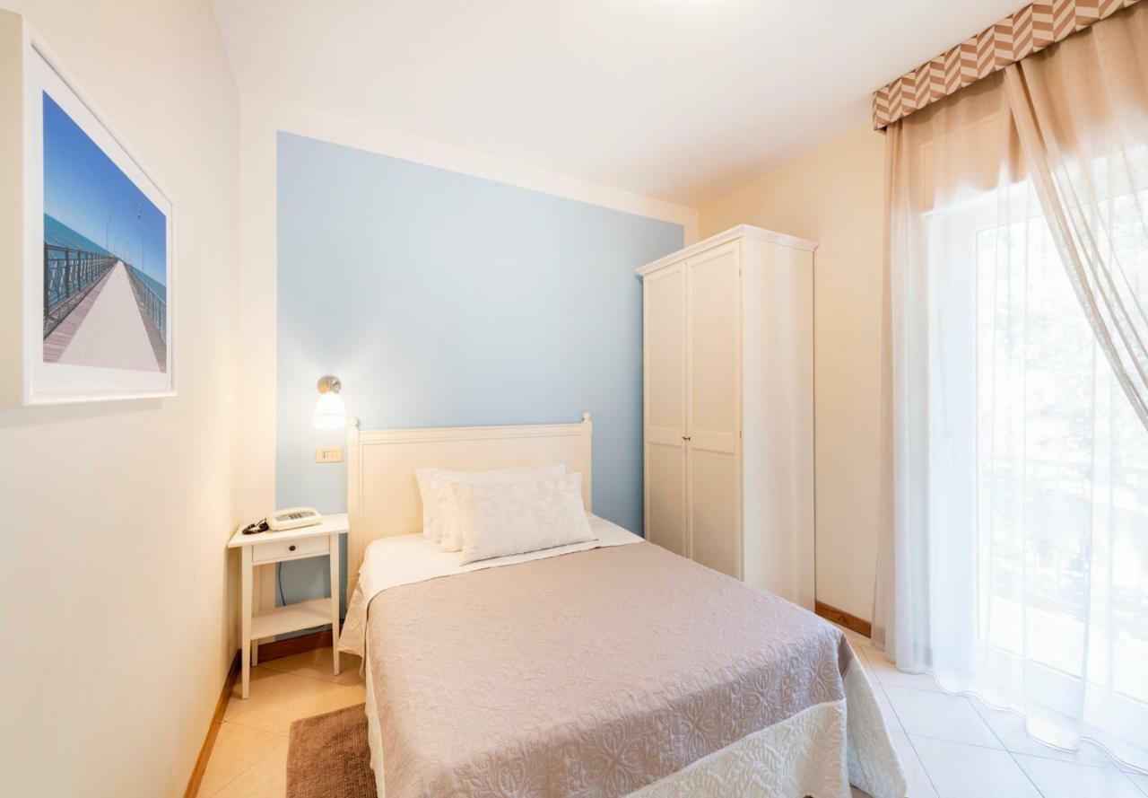 Hotel Andreaneri Marina di Pietrasanta Exterior foto